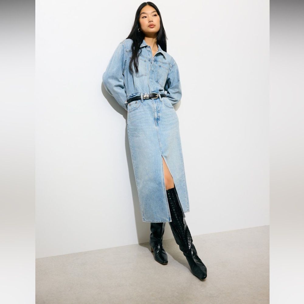 NWT Levi's Women's Western Denim Midi Dress in Blue Size 25